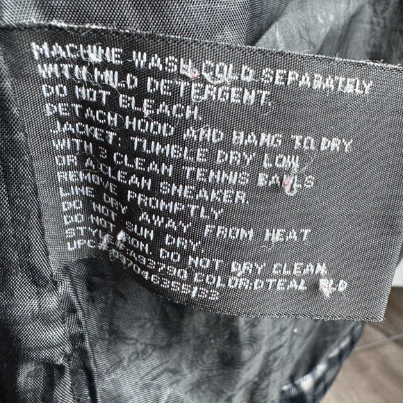 ZeroXposur Full Zip Plaid Puffer Jacket - Picture 6 of 7